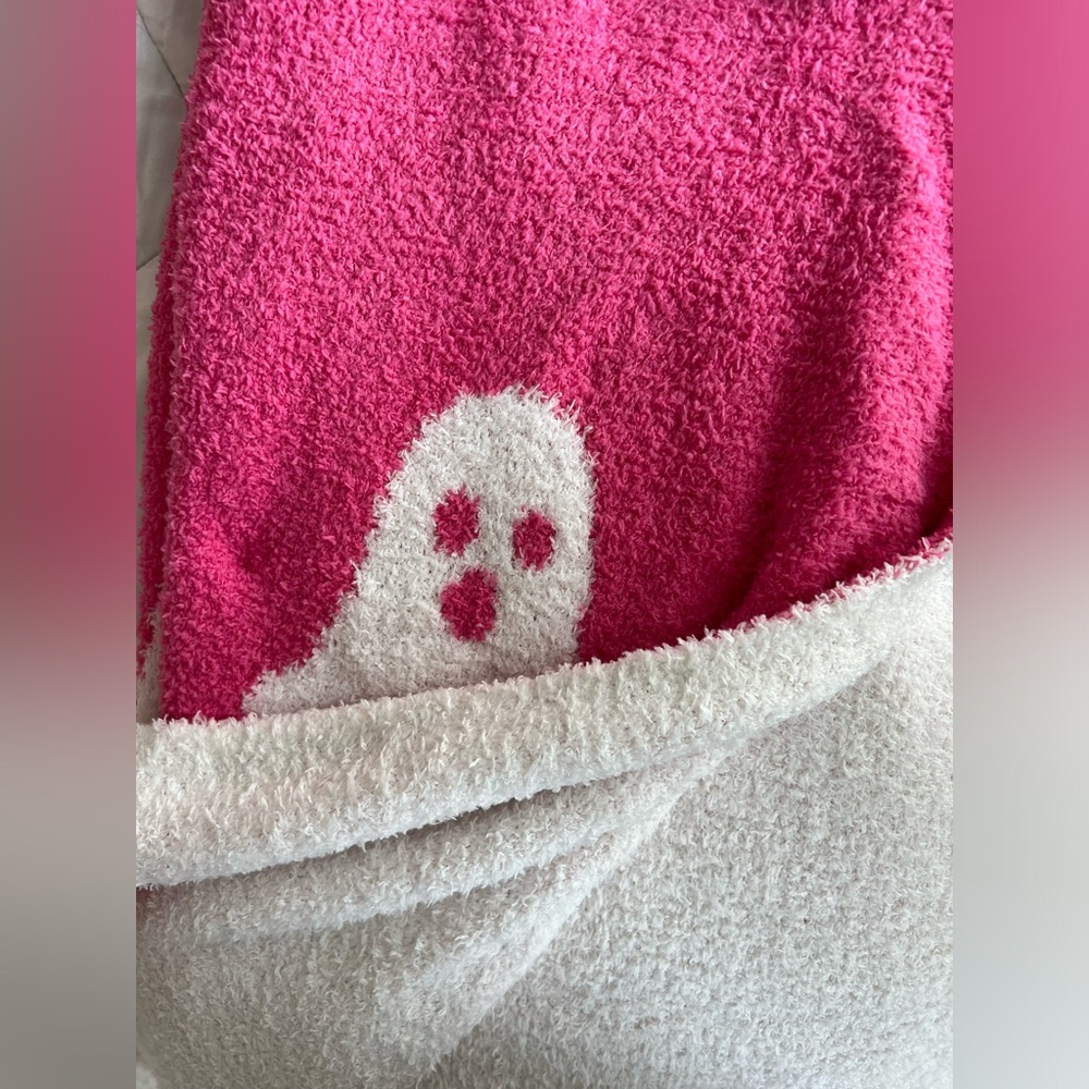 Pink ghost reversible plush throw blanket